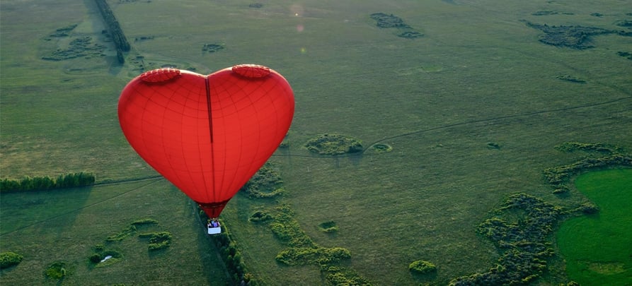 3 amazing Valentine's Day marketing ideas for tour and activity operators